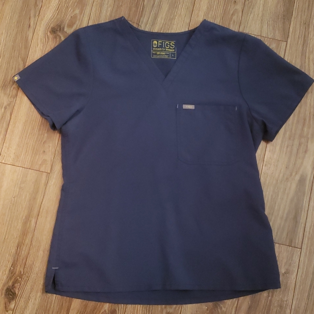 FIGS Catarina top